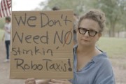 云浮特斯拉在得州奥斯汀遭遇抗议活动：反对马斯克Robotaxi计划